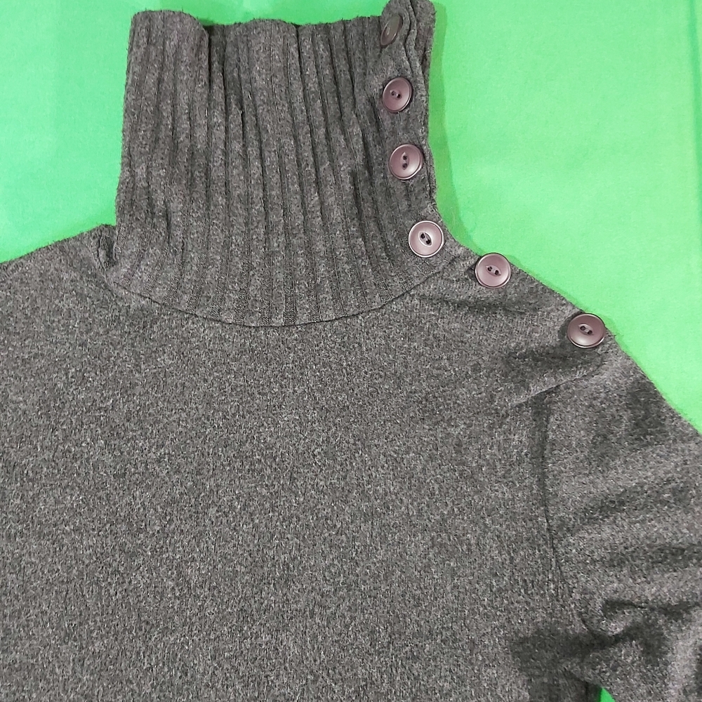 Forever 21 button side top